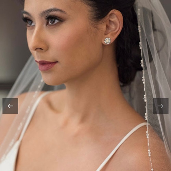 Brand new ivory veil main image 4